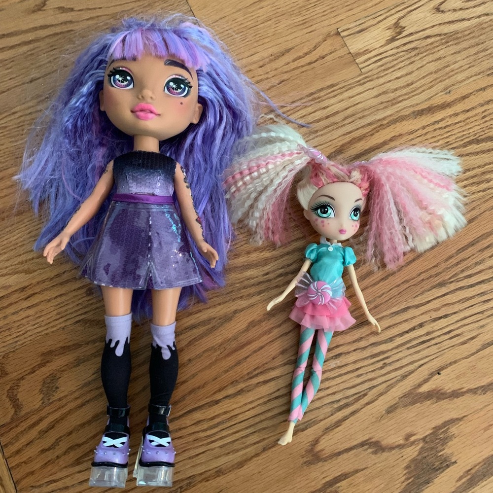 Cutie Pop dolls with clothes and accessories